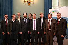 Gruppenfoto auf der Pressekonferenz am 29.10.2015